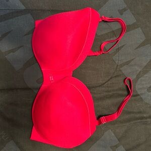 Victoria’s Secret lined Demi bra 36DD